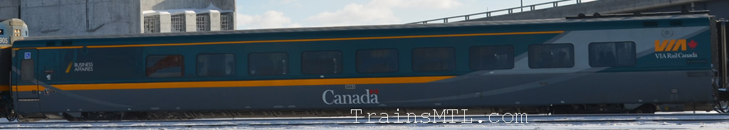 Passenger car VIA 3463 right side / Wagon de passager VIA 3463 coté droit